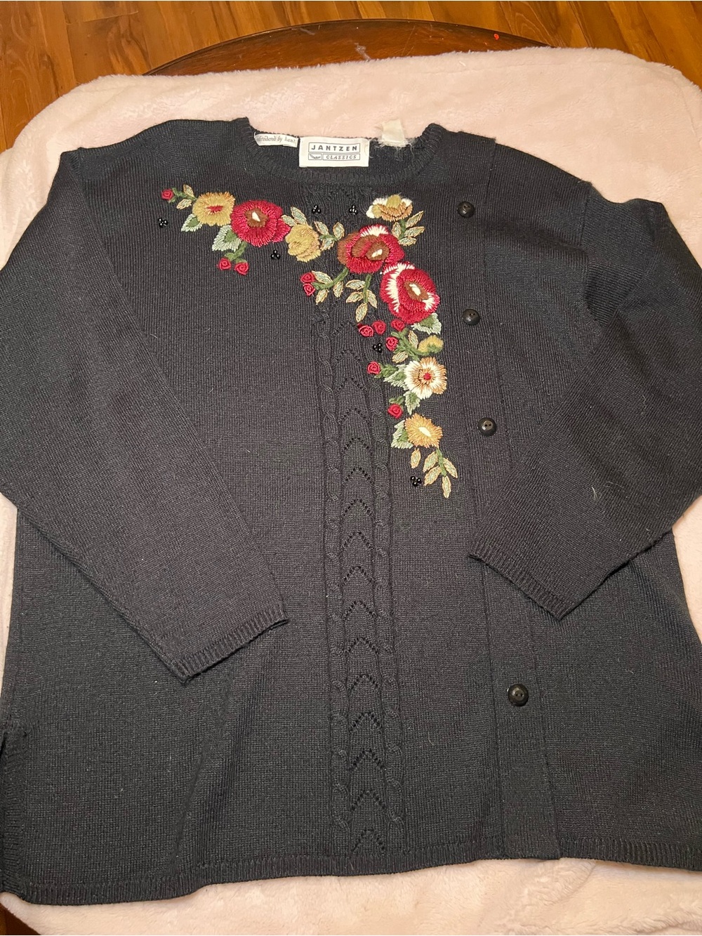 Vintage Jantzen Women's Black Floral Embroidered Cardigan Sweater